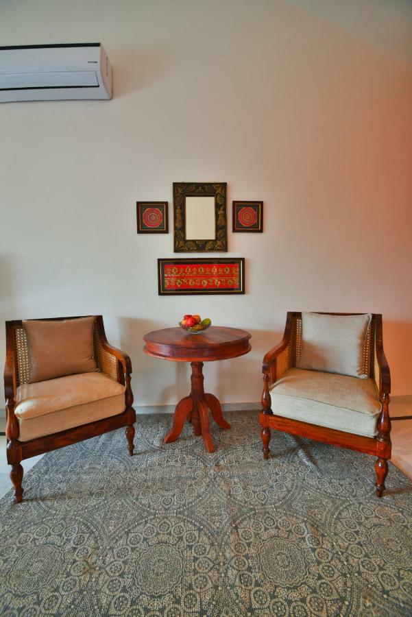 Hôtel Premkunj  à Udaipur Extérieur photo