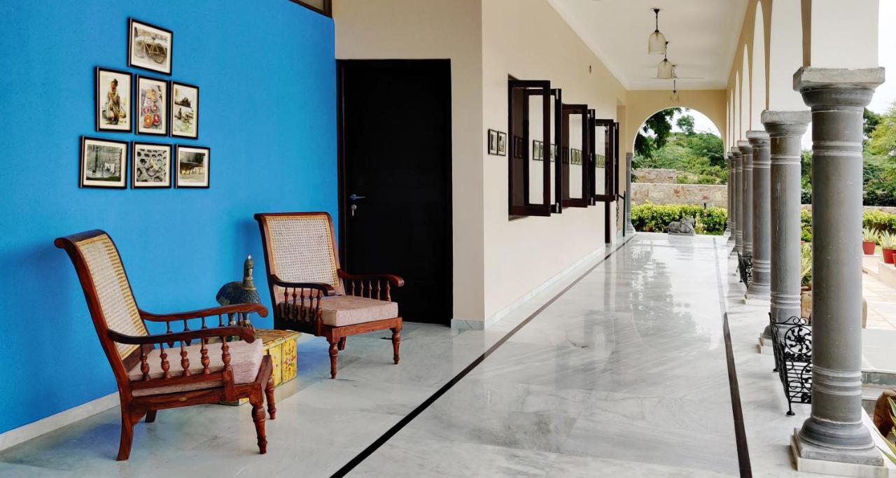 Hôtel Premkunj  à Udaipur Extérieur photo